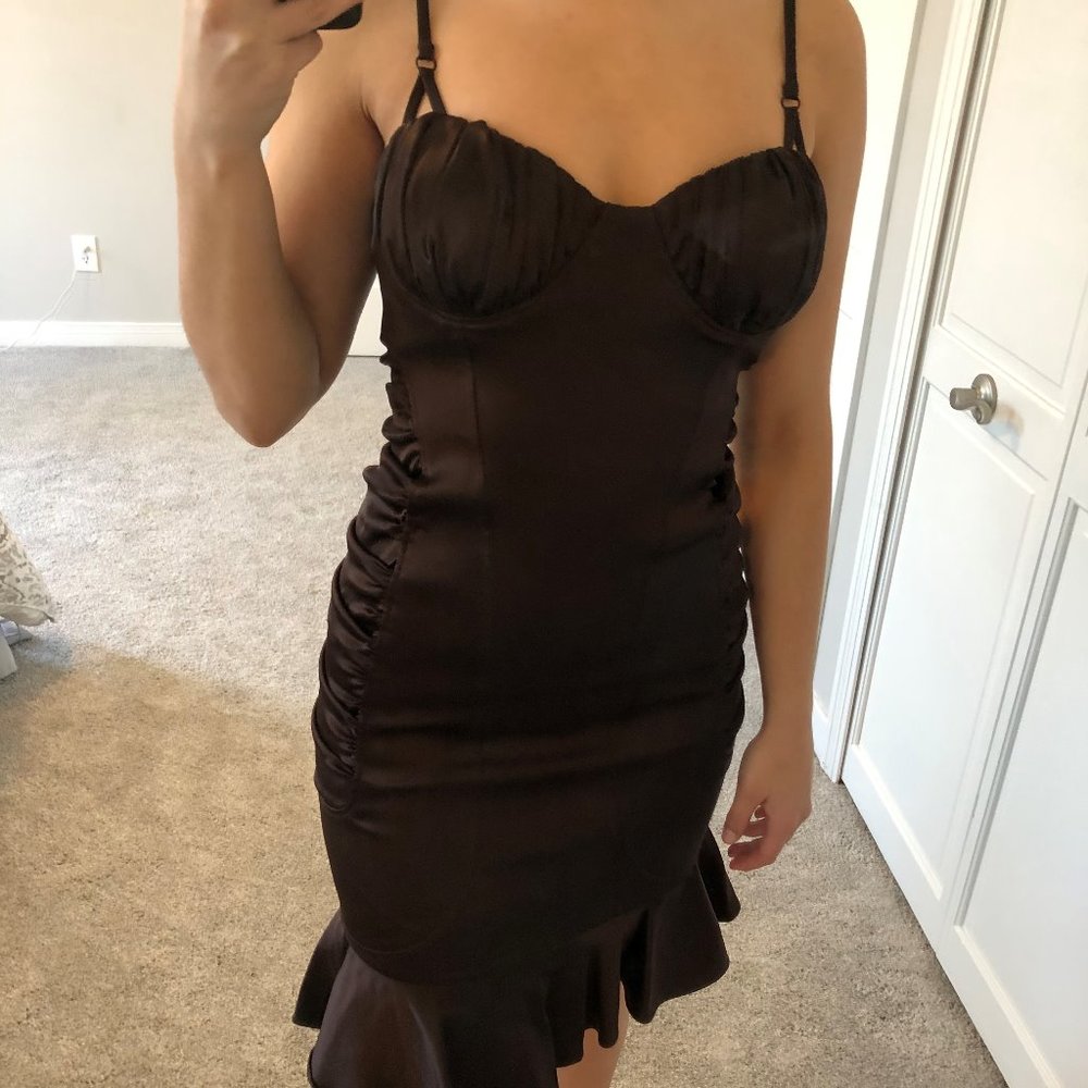Issue Brown Dress - Picture 2 of 2